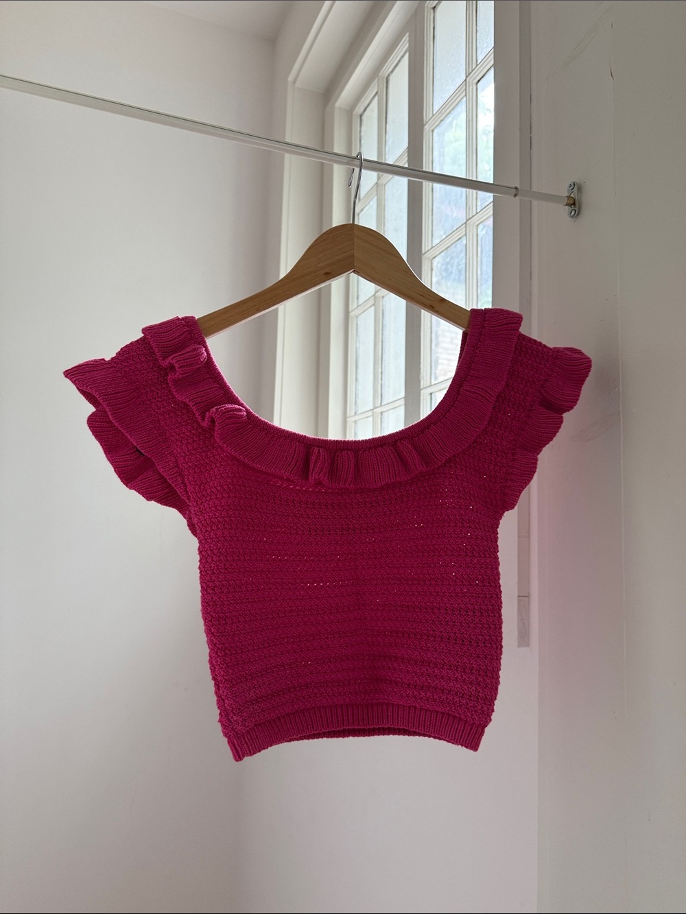 H&M Fuchsia Ruffle-Trim Knit Crop Top